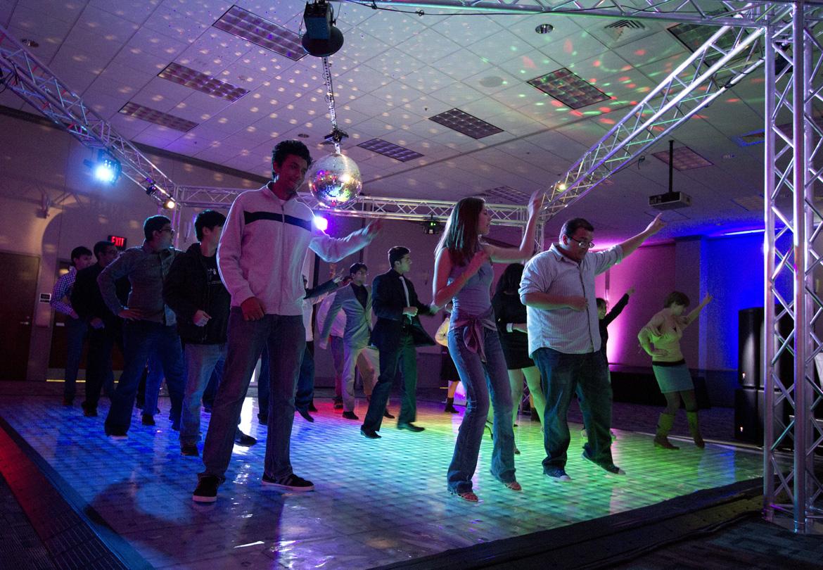 Andrew Gallegos | Contributor

HOMECOMING DANCE AND CASINO — UTD goes ‘Back To Classics’ with a homecoming on Saturday, Nov. 15 that brought several classic movies to life. The night ended with the announcement of Homecoming
Royalty.
