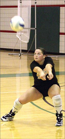 Eric Prince| Staff
Niki Calverley, an undeclared sophomore, said she didn’t think twice about attending UTD after being offered a spot on the team. She is part of a three-woman dynasty that played high-school volleyball together.