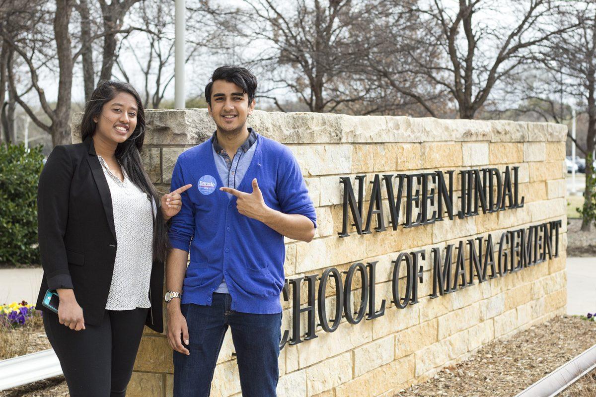 Students campaign for presidential hopefuls