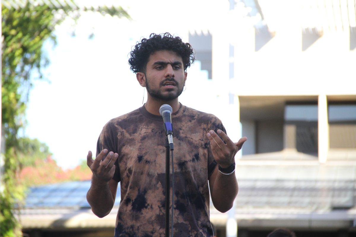 Harris Chowdhary, an international political economy sophomore, speaks on behalf of No Labels, a nonpartisan political organization at UTD, at SG and SUAAB’s mock debate held at the Plinth on Oct. 11. Photo by Sid Patel | Mercury Staff.