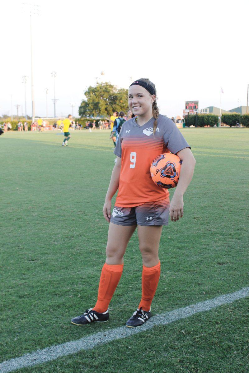 Junior forward Melissa Fulfer practices on the UTD soccer fields. Fulfer continues to work her way up the UTD career assist leader board. After the 2-0 home win against Howard Payne on Sept. 30 where she added another assist, Fulfer sits in third place with 25 assists, tied with Carli Beckett. She needs 29 assists to tie the record and 30 to take over sole possession of first place. She came into the season in ninth place with 18 assists and added seven so far this season. Photo by Sachin Arya | Mercury Staff.