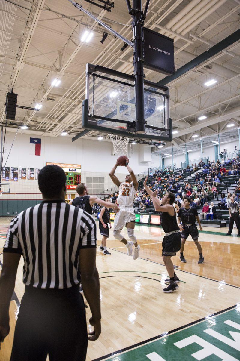 UTD defeated the University of the Ozarks 77-62 in a home game on Jan. 20, stopping a two-game skid after losses to Letourneau and UT Tyler. Sophomore guard Dimitrius Underwood led the team with 20 points, including making all three of his free-throw attempts.  Underwood’s 16.5 points per game average and 86 defensive rebounds are the highest on the team this season. Photo by William Legrone | Photo Editor.