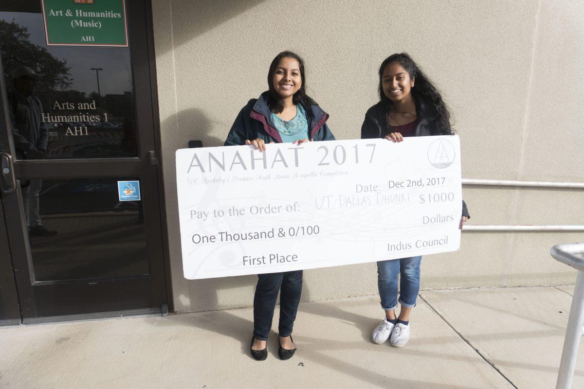 UTD Dhunki members pose with the group’s prize of $1,000 from Anahat. Photo by Anupam Gupta | Mercury Staff.