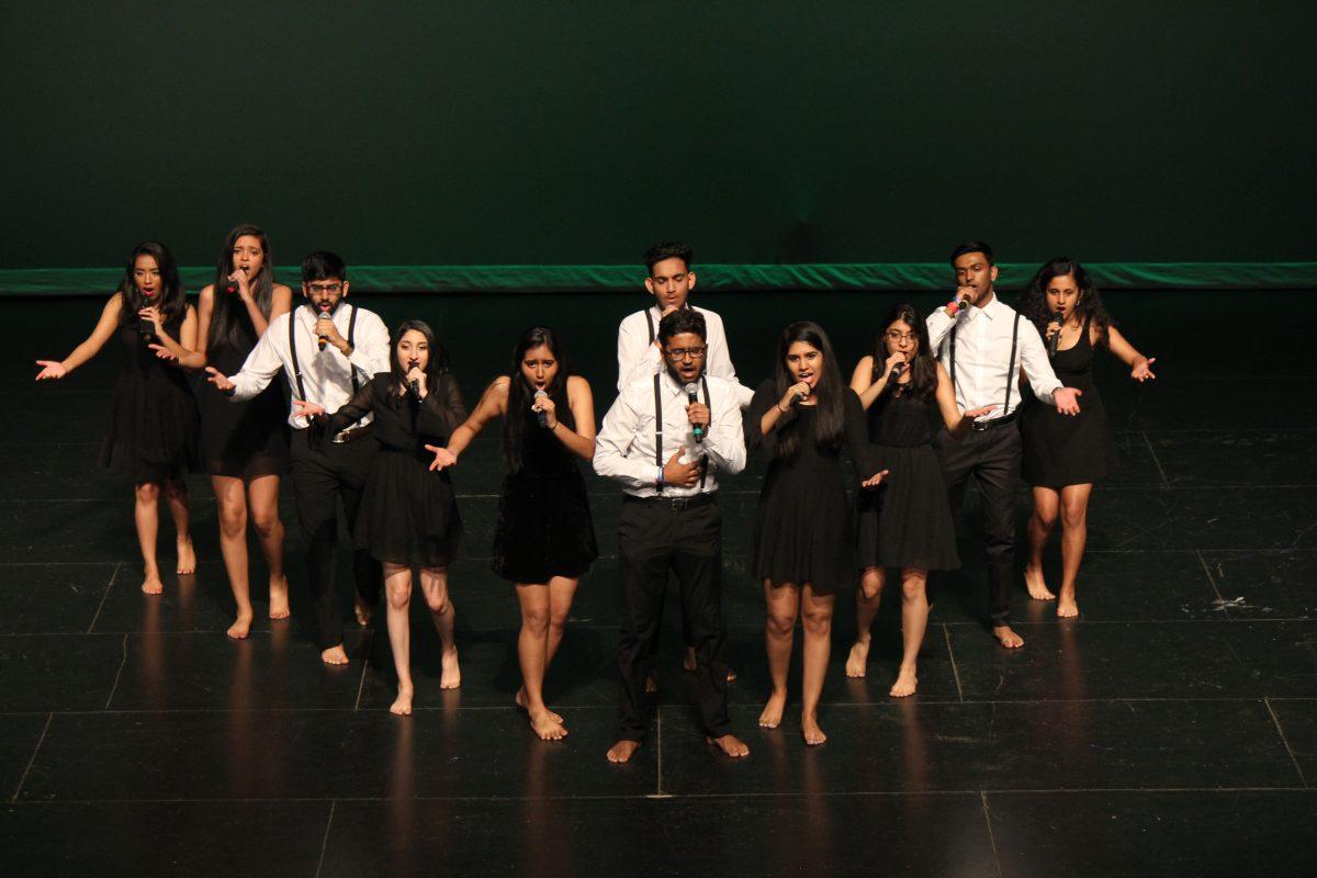 Dhunki a capella performs during Awaazien 2018 at Marshall Family Performing Arts Center on March 24. In Hindi, Awaazien means “voices.” Photo by Michael Stout | Mercury Staff.
