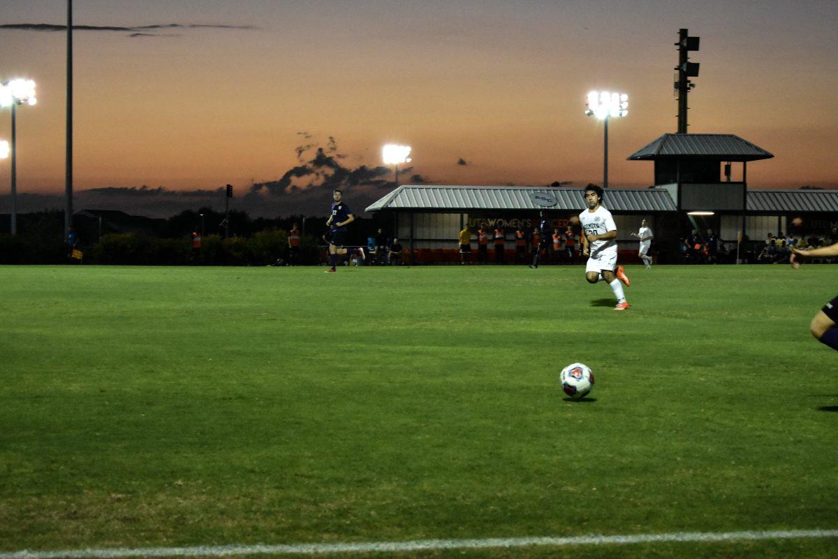 Freshman Jovi Munoz has scored four goals in the first two games of the season after transferring to UTD from Oklahoma State. Photo by Anna Phengsakmueang | Mercury Staff.