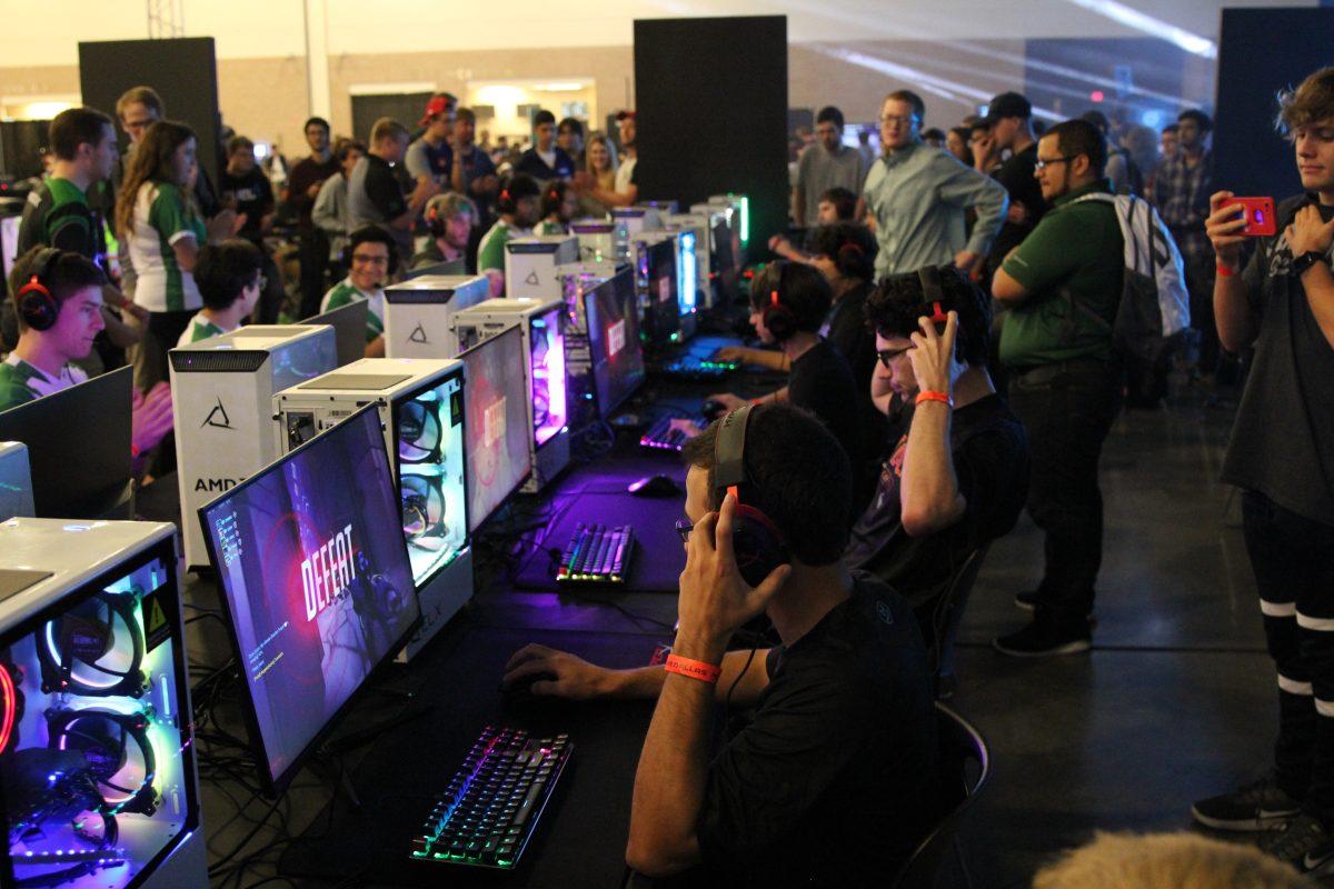 The Comets lost at the quarterfinals stage during OP Live Dallas on Sept. 22. The “Overwatch” A team defeated Colorado State University and Mississippi State University in separate matches, placing fifth overall. Photo by Michael Stout | Mercury Staff.
