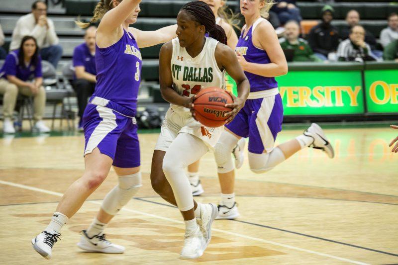 Women's basketball head coach Polly Thomason said despite a rough start in the first few games, the Comets were much stronger in the Dec. 4 opener game. She said they played aggressively and offensively while also getting stops defensively. Photo by Amina Hussain | Mercury Staff